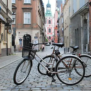 folk-hostel.poznan-hotels.com/